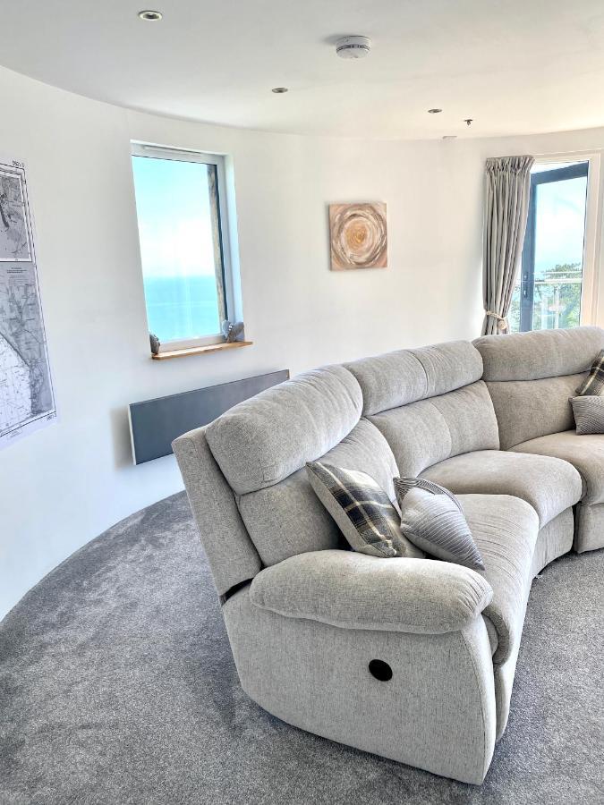 One Of The Best Properties In Lyme! Breathtaking Views Across The Whole Bay. 3 Stories With 2 Tier Veranda Around The Property. Sleeps 6 Lyme Regis Exterior foto