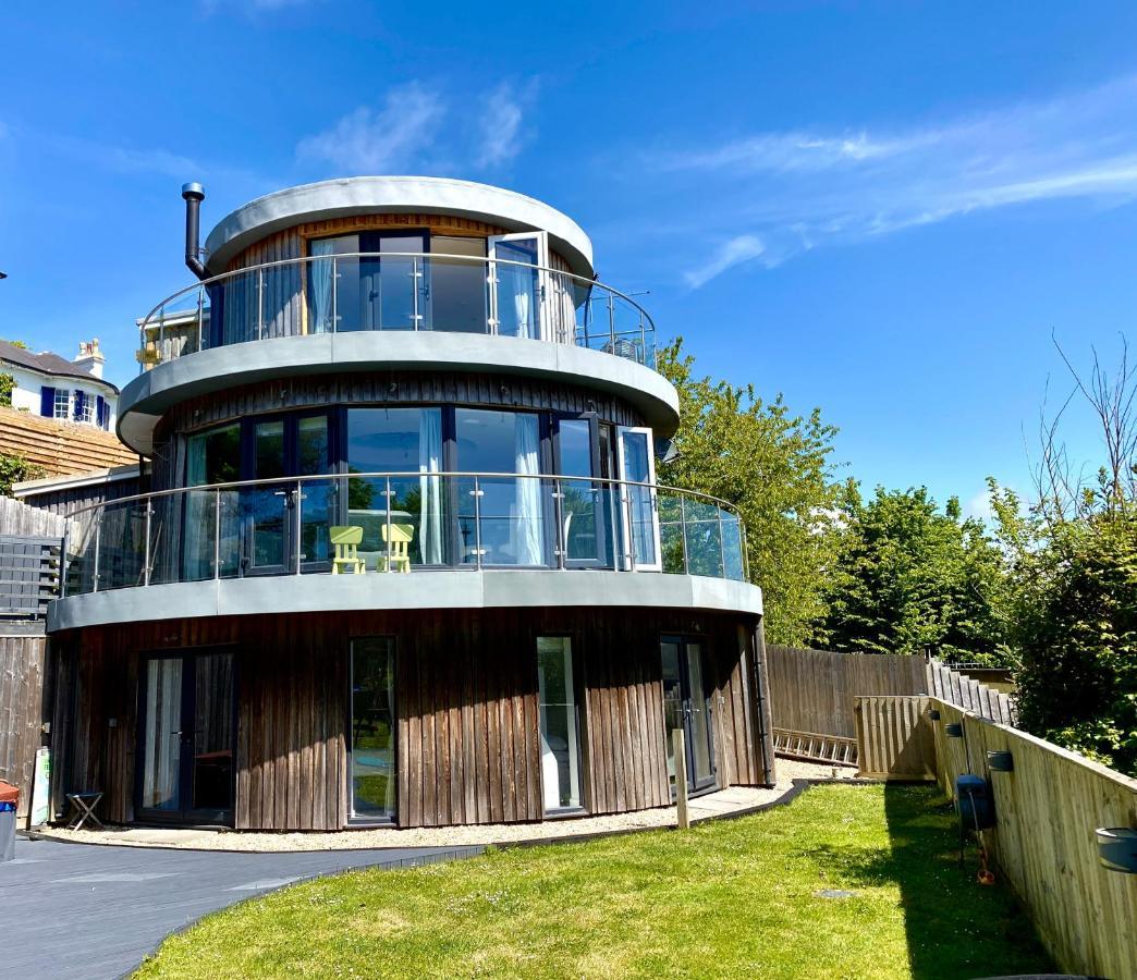 One Of The Best Properties In Lyme! Breathtaking Views Across The Whole Bay. 3 Stories With 2 Tier Veranda Around The Property. Sleeps 6 Lyme Regis Exterior foto